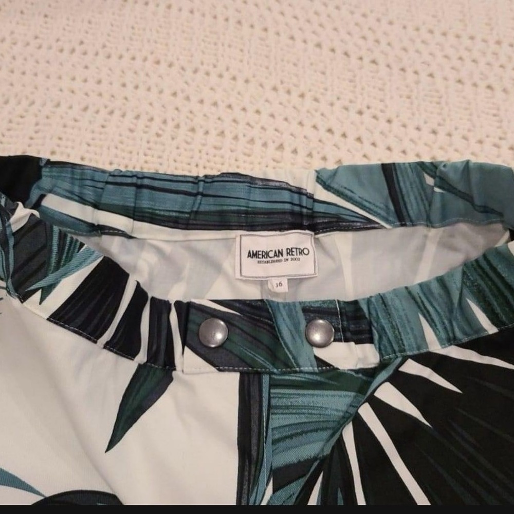 Short new size 36